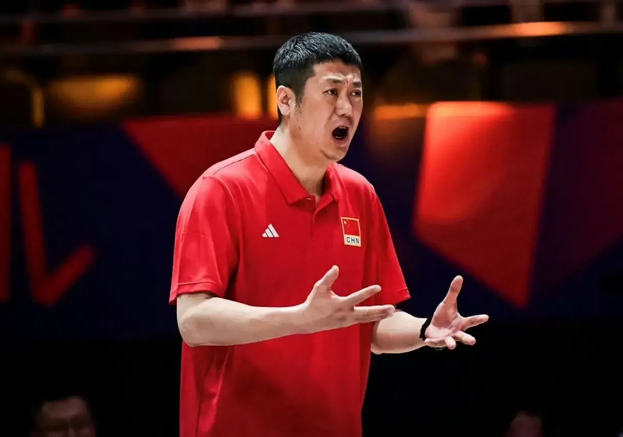中国女排距世界强队仅一步之遥，强攻已配合熟练，快攻还没打出来