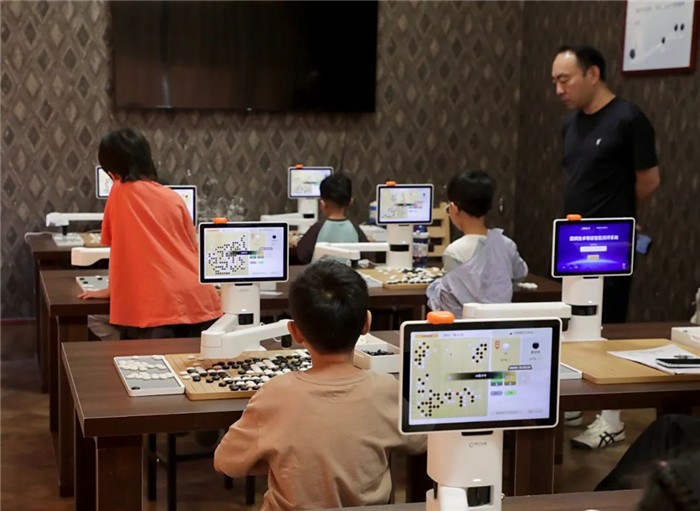全国首批围棋智能机器人等级评定中心正式启用 阿尔法蛋助力杭州分院建成全国首家智能考场