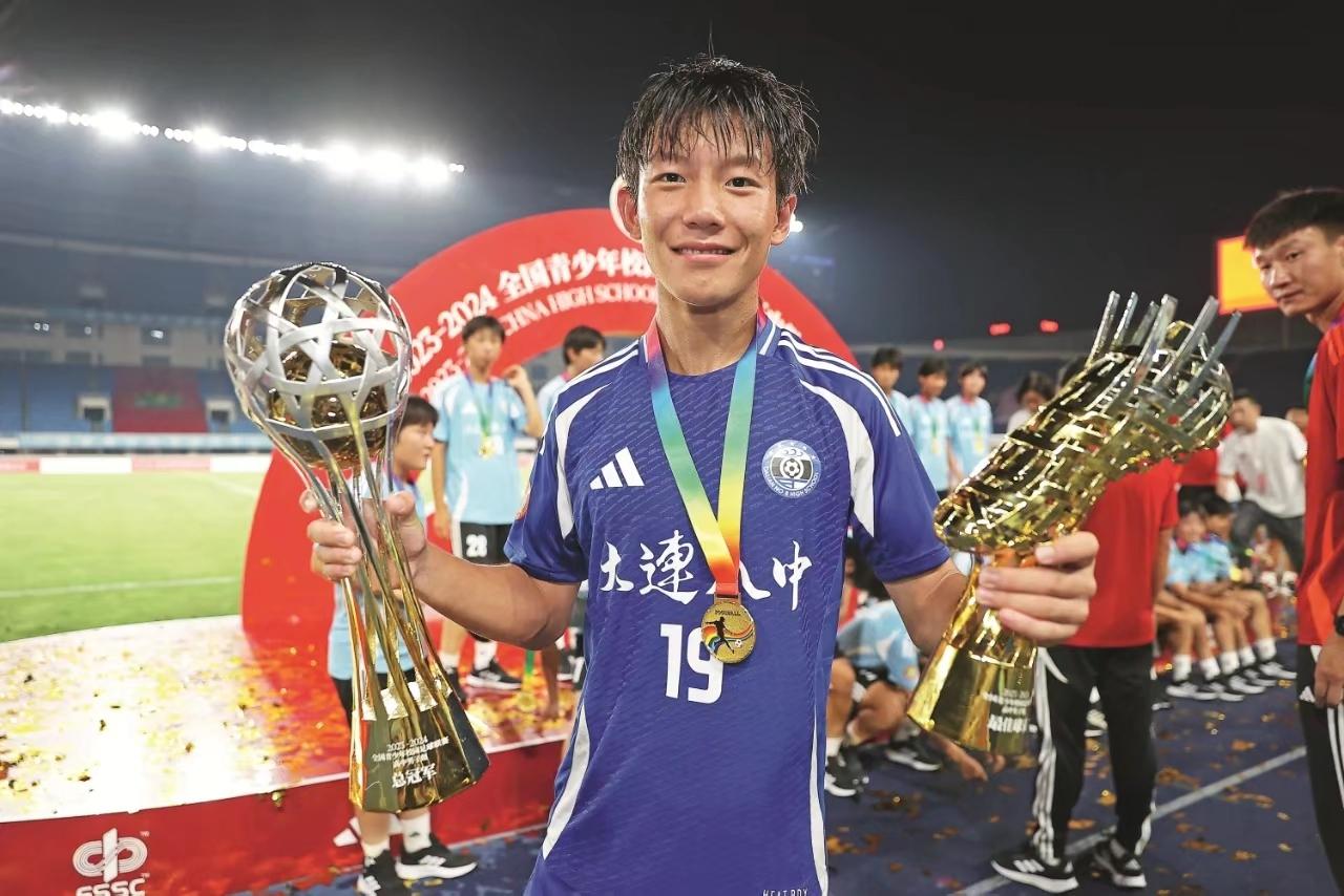 大连八中足球介绍：上赛季全国高中冠军，24次大连市冠军