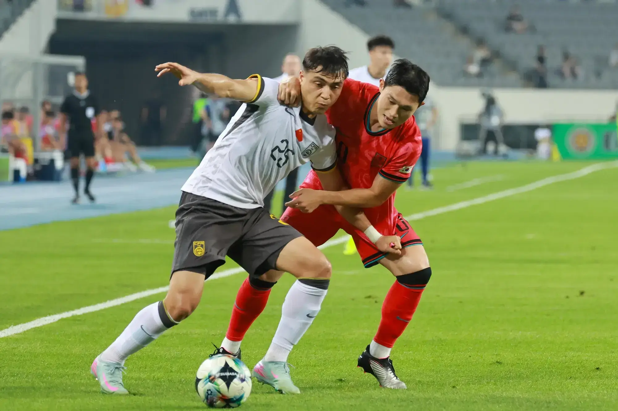 随着日本6-1中国香港，东亚杯最新积分榜出炉，国足暂列第3！