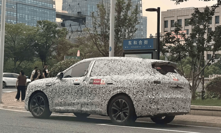 问界M7新款谍照流出，车身加长轴距升级，纯电续航有望达300km采购|汽车产业|汽车配件|机加工蚂蚁智酷企业交流社群中心