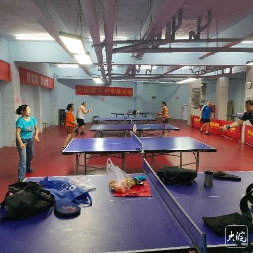 合肥一家面馆内设免费乒乓球室老板吐露心声：与自身经历有关