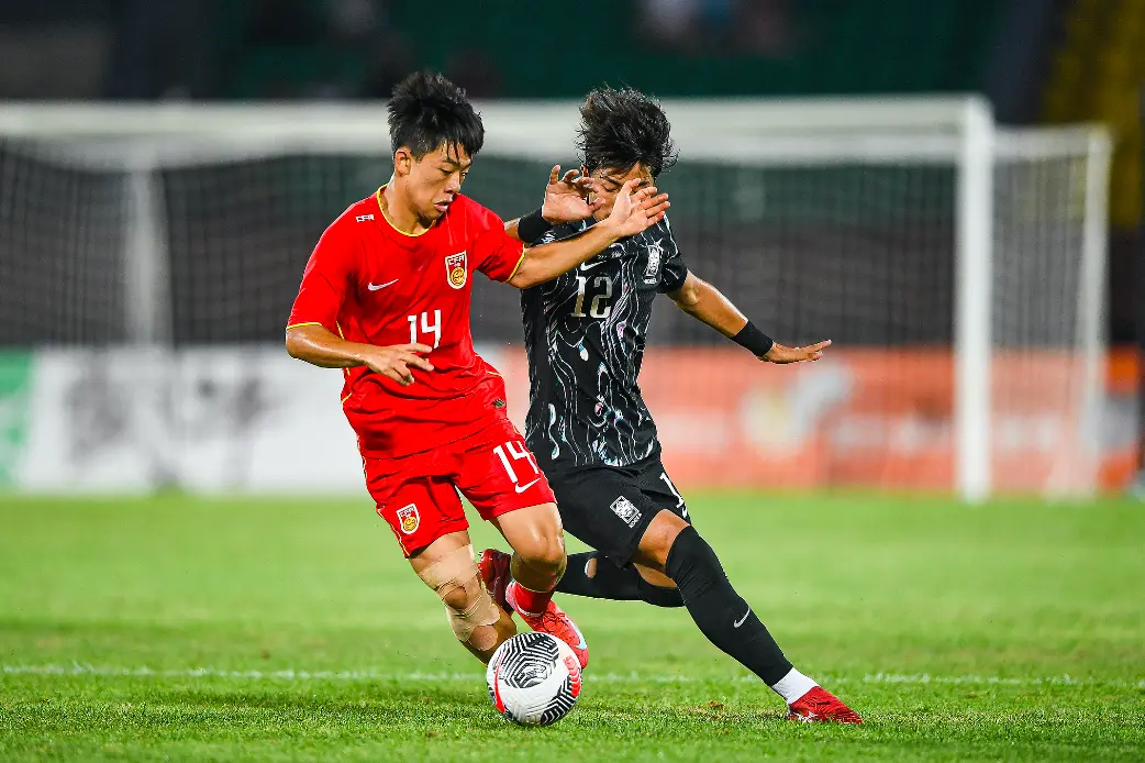 一度3分钟2球追平！中国国少3-4惜败韩国 谢晋替补传射邝兆镭破门