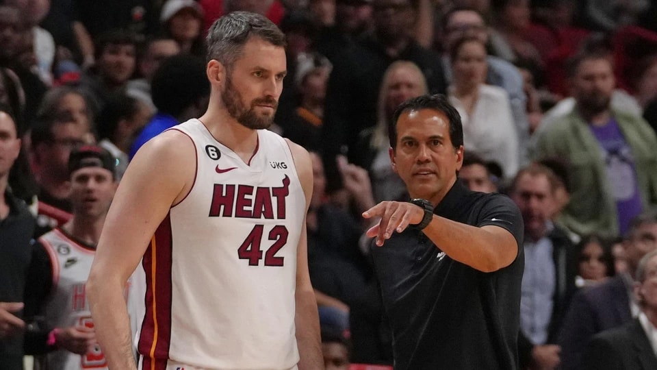 凯尔特人队与前全明星和NBA总冠军球员联系在一起