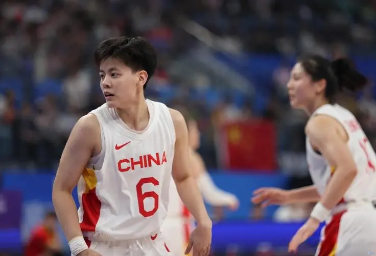 大逆转！中国73-69澳大利亚，不是杨舒予，本场赢球最大功臣是她