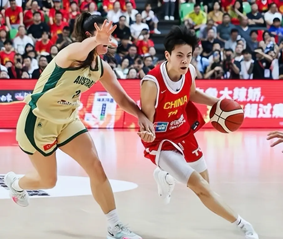 2小将够猛！1人敢攻坚，1人3分稳，宫鲁鸣增信心，亚洲杯卫冕不难