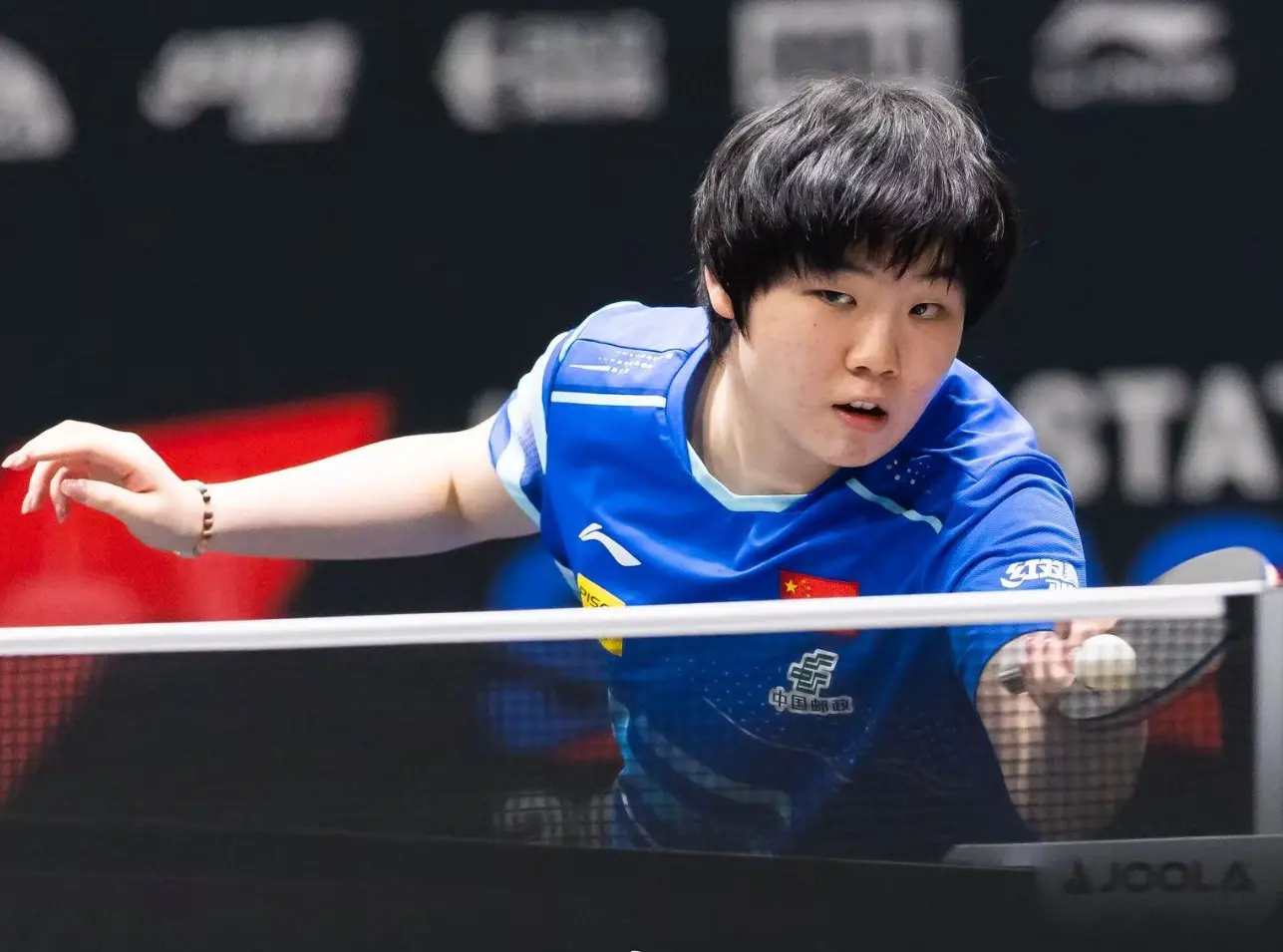 WTT大满贯赛：蒯曼顶住压力！恶战4局胜名将，晋级迎战世界亚军