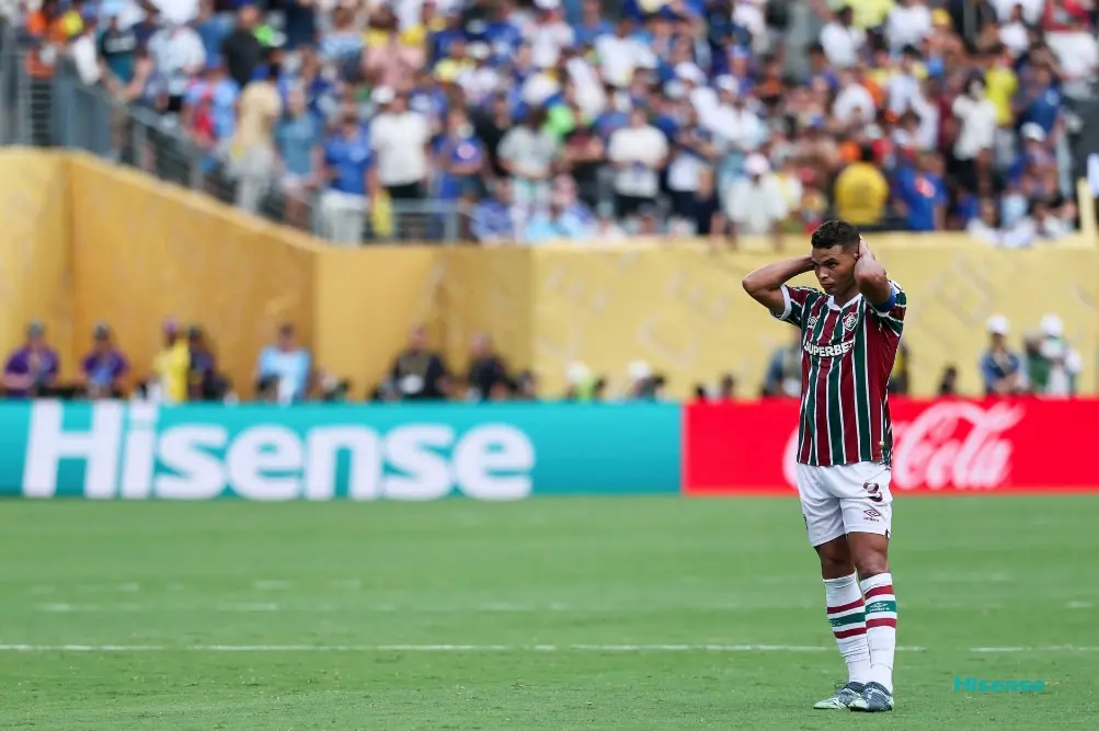 40岁传奇含泪告别世俱杯！门线解围 避免0-3惨案 对手集体致敬