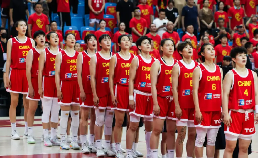 下半场上演逆转！中国女篮胜利收官，杨家姐妹表现出彩！