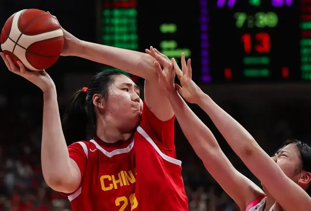 中国女篮亚洲杯首发基本定了，最大收获并非张子宇，宫鲁鸣赢大了