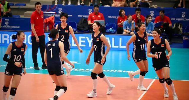 3：2！中国队晋级八强，2分险胜，替补接应救场，袁志用人争议大