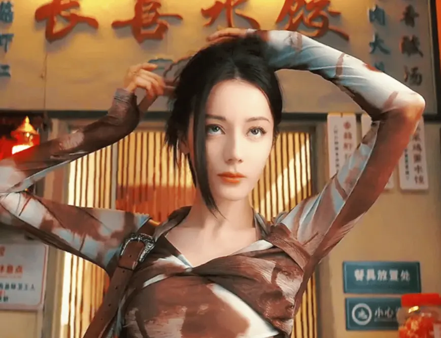 热巴《利剑玫瑰》定档央视！酷飒女警太期待，三部待播剧都很火！