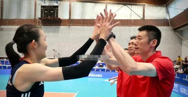 黄悦鑫25分 中国U19女排五局险胜塞尔维亚晋级世锦赛八强