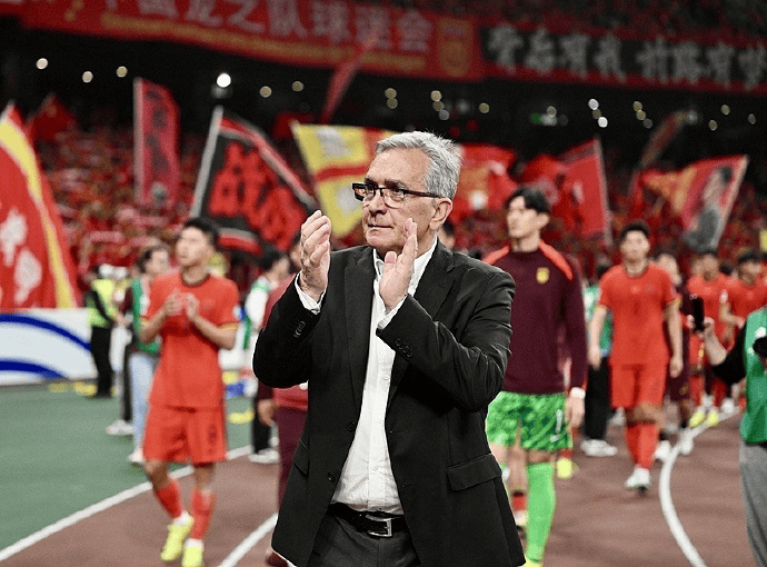 北青：伊万辟谣“批评足协和球员”且愤怒；感恩曾执教国足