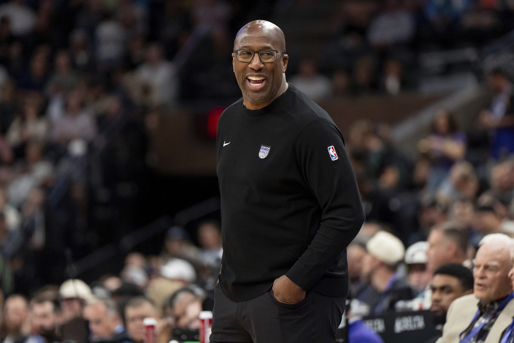 迈克·布朗入主尼克斯，他能拯救NBA最没耐心的球队吗