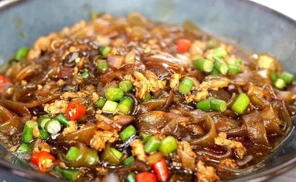 粉条百搭又好吃，肉末一炒香翻天，你家咋做最拿手？