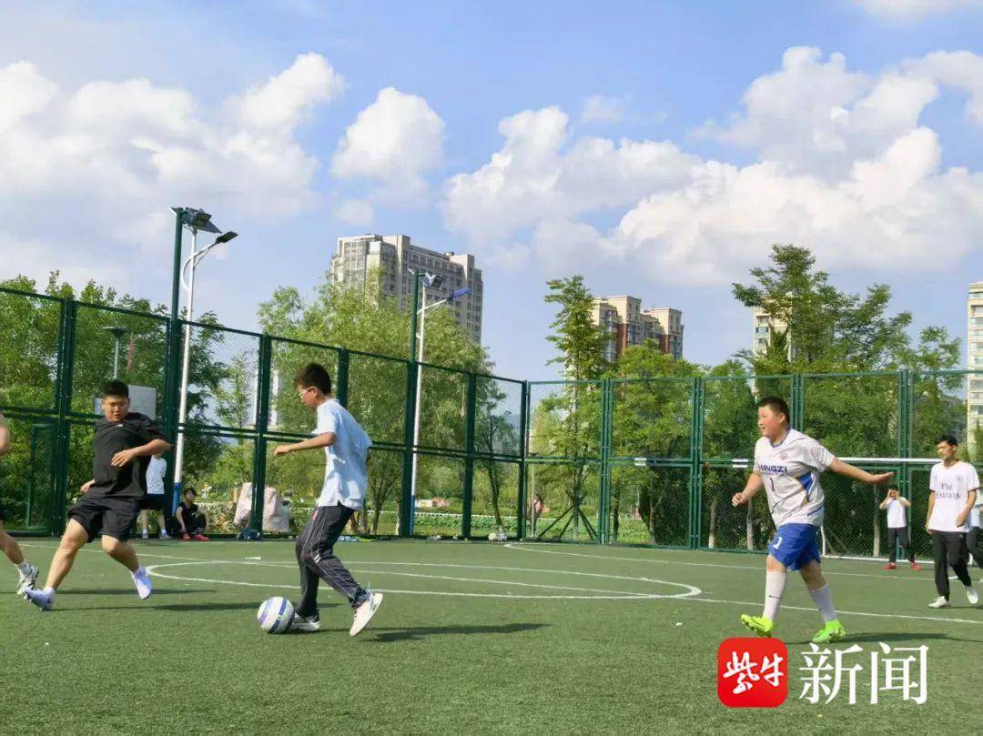 苏超热潮带动全民健身 连云港海州24座社会足球场全面开放