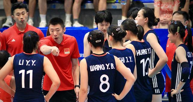 太不容易！3-2、16-14，中国队鏖战，8强我们来了，全队如释重负