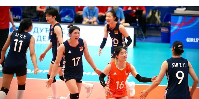 太不容易！3-2、16-14，中国队鏖战，8强我们来了，全队如释重负
