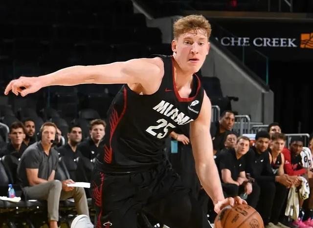 NBA夏季联赛：勇士79-93不敌热火遇二连败！罗14+2+2&拉松15+5+4