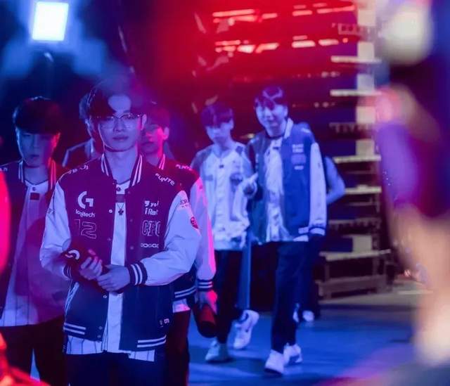 18岁天才少年国际赛事创历史，身价暴涨或遭LPL疯抢！