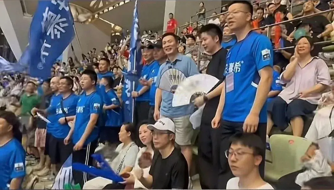 别人：带资进组，苏超：带梗入局
