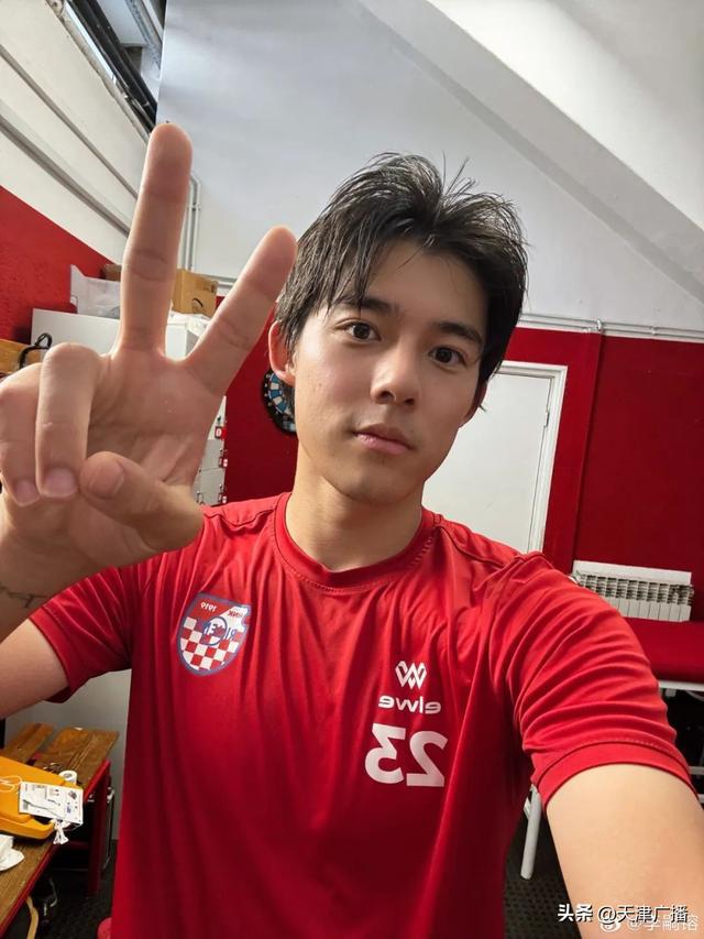 最新|李明之子加盟津门虎！被赞最帅“球二代”！