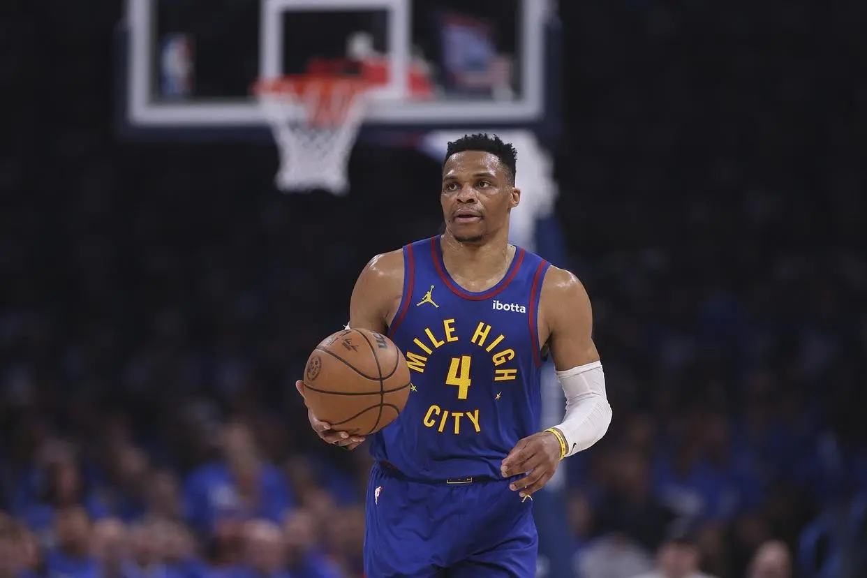 詹姆斯超乔丹！美媒晒NBA历史79大巨星：科比8邓肯10库里升至13名