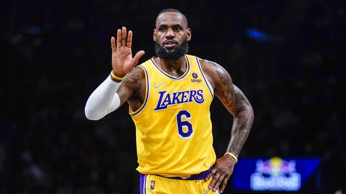 詹姆斯超乔丹！美媒晒NBA历史79大巨星：科比8邓肯10库里升至13名
