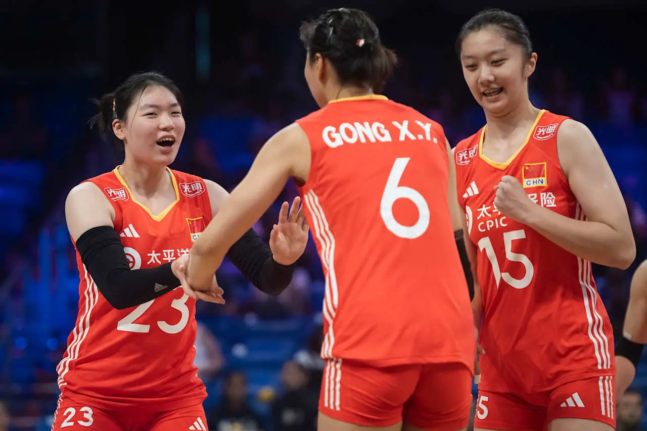 世联赛战报：中国女排先赢后输，一传被冲击，发拦成胜负关键！