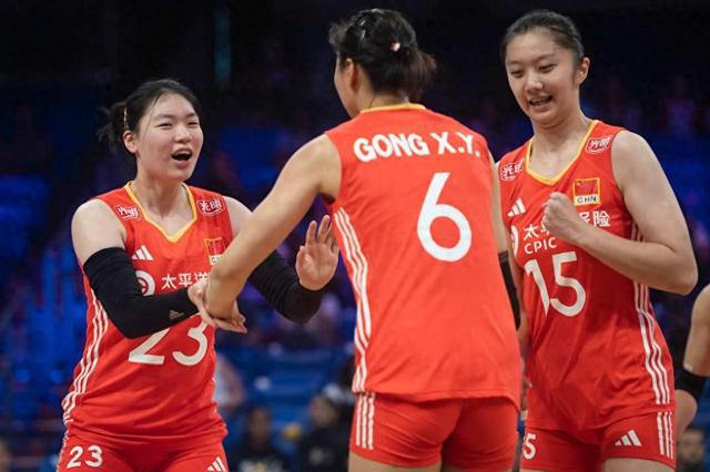 五局大战逆转多米尼加队中国女排获阿灵顿站“开门红”