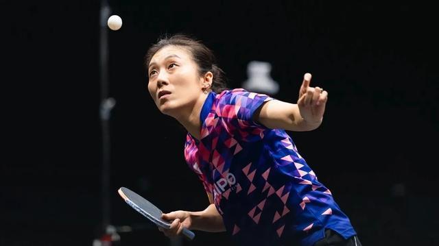 WTT国乒战报：国乒5胜1负，女单首输外战，向鹏逆转，王曼昱横扫