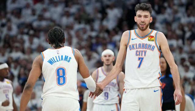 NBA：太阳送1.45亿续约，勇士目标有四人，掘金敲定瓦兰
