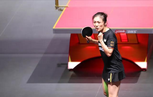 国乒第3位女单被淘汰！0：3不敌削球手，奥运冠军王曼昱3：0晋级