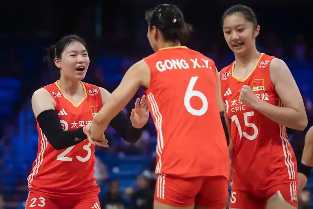世界女排联赛最新积分榜:中国第六，意大利轰9连胜，五队进总决赛