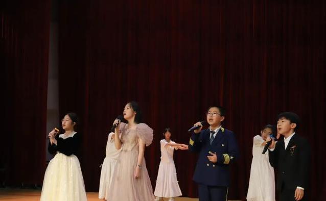 ��ҵ��������ӯ����ѧ���赸��ȼȫ����δ��˭���ڴ���