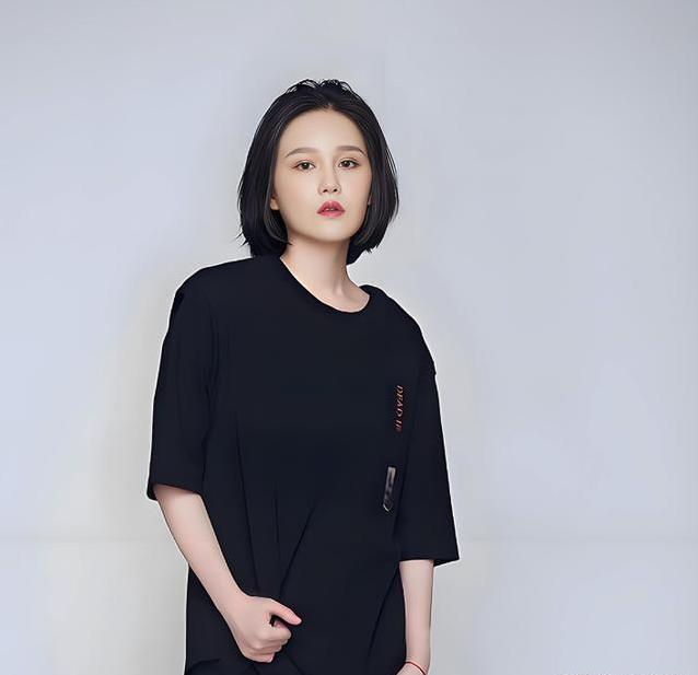 星二代光环下，她被抑郁症折磨到站不稳，赵本山亿万家产救不了？
