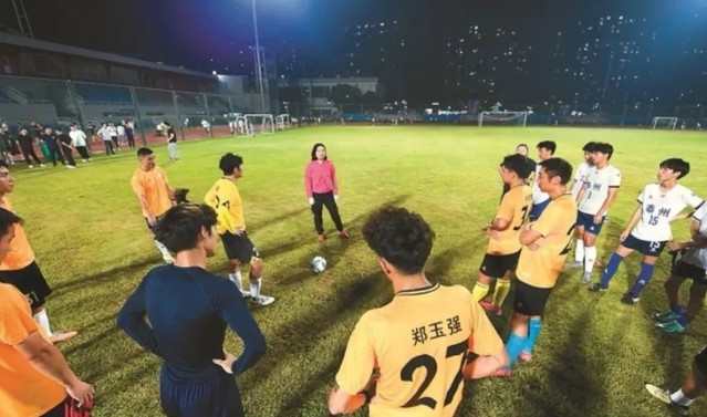 泰州队女主帅周高萍：“苏超”联赛圆了很多人的足球梦