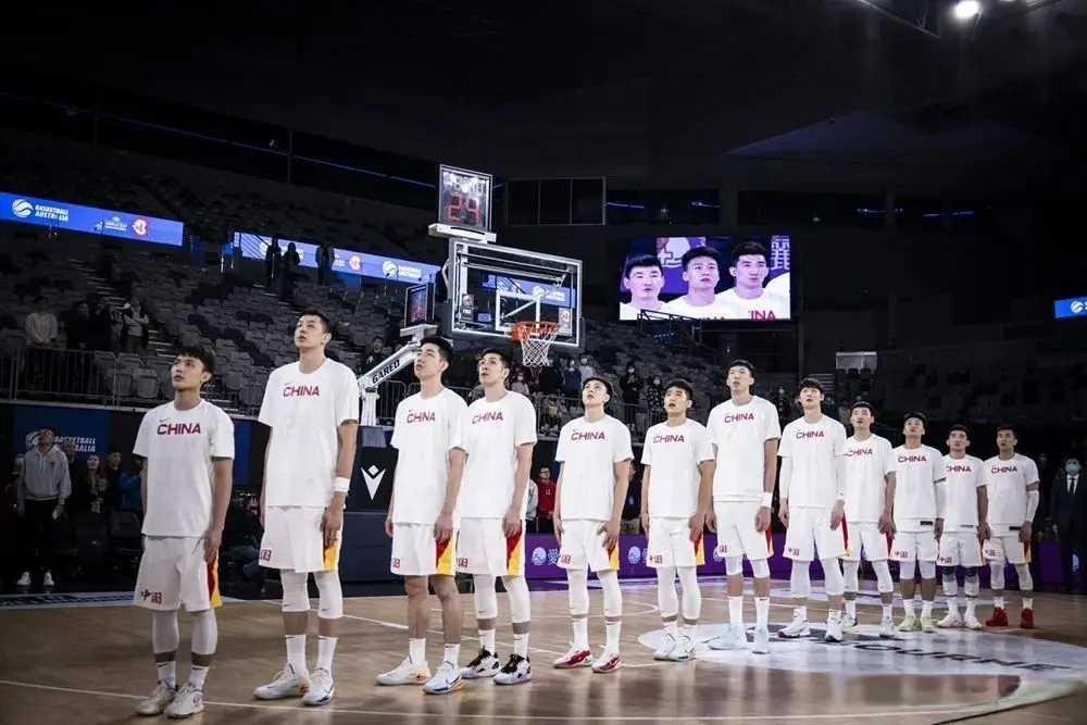 中国男篮热身赛出岔子，原定4场比赛如今变成2场，郭士强失算了