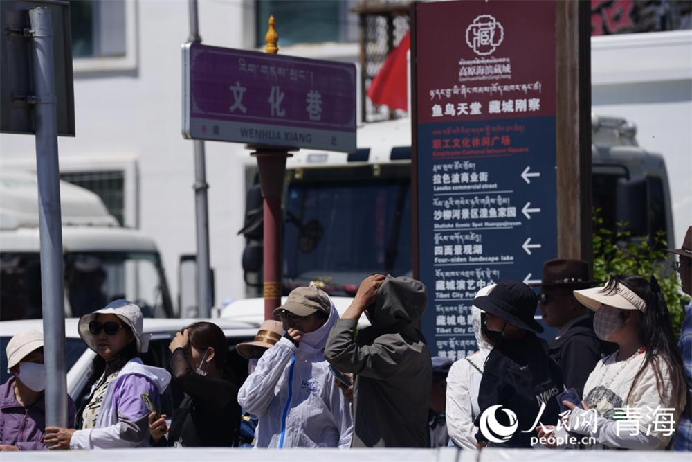 2025环青赛第五赛段 墨西哥选手险胜 黄衫竞争进入白热化