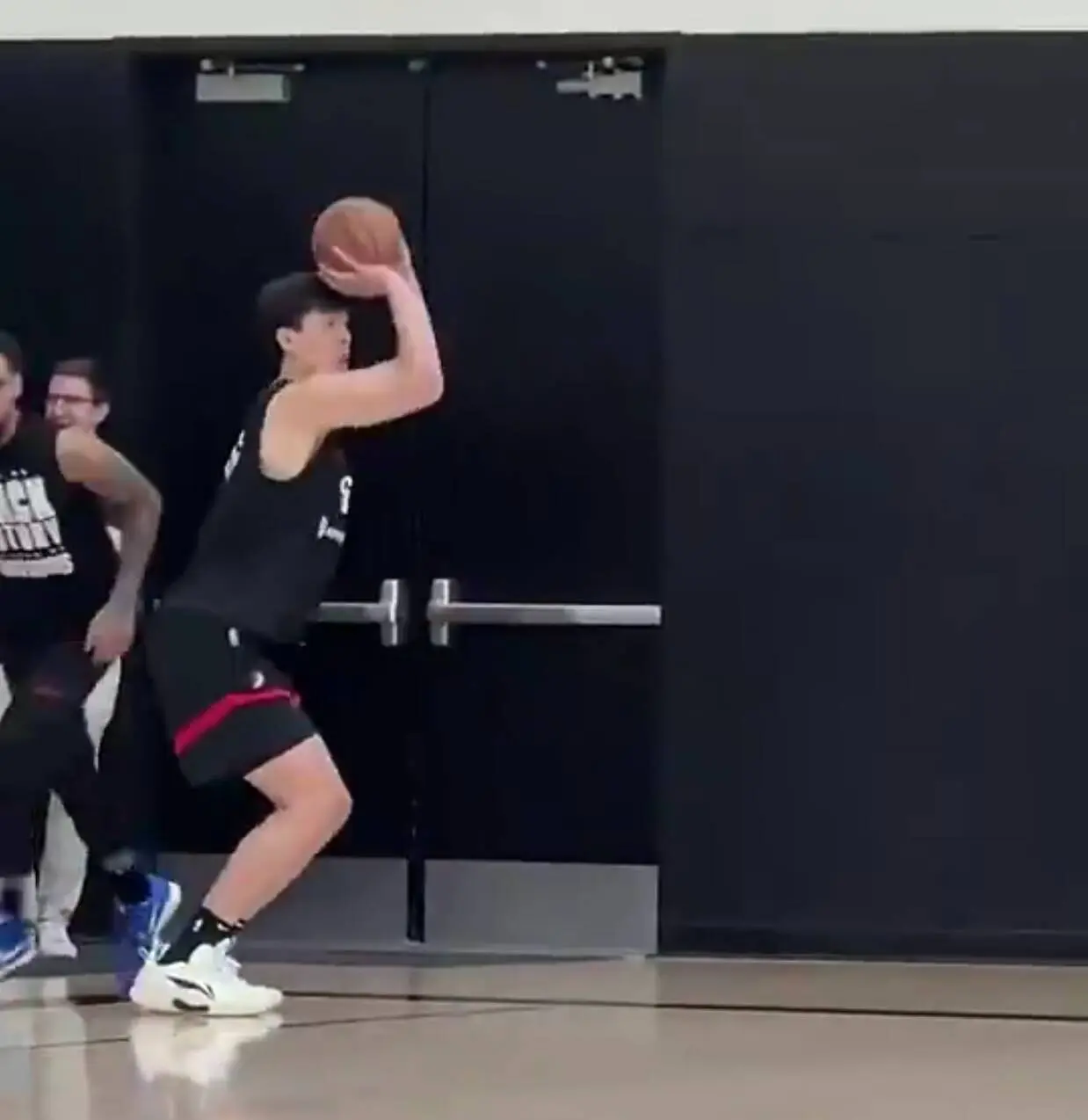 杨瀚森NBA首秀时间出炉！对手有点强，这次CCTV5竟不直播