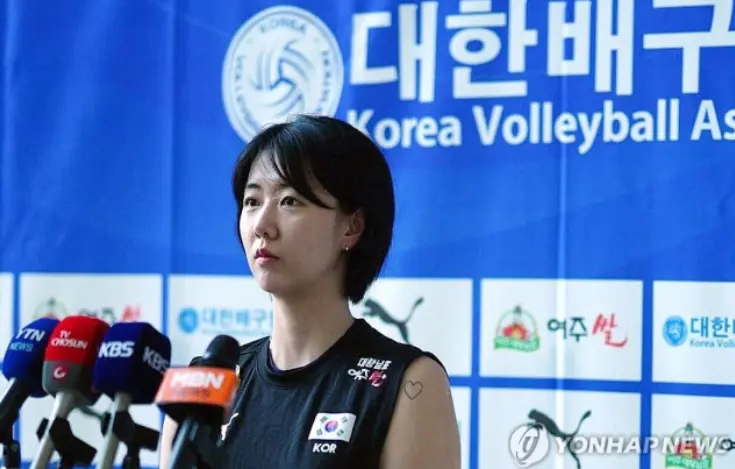 韩国女排0-3日本跌至倒数第一！韩媒绝望发声：惨烈坠落降级在眼前