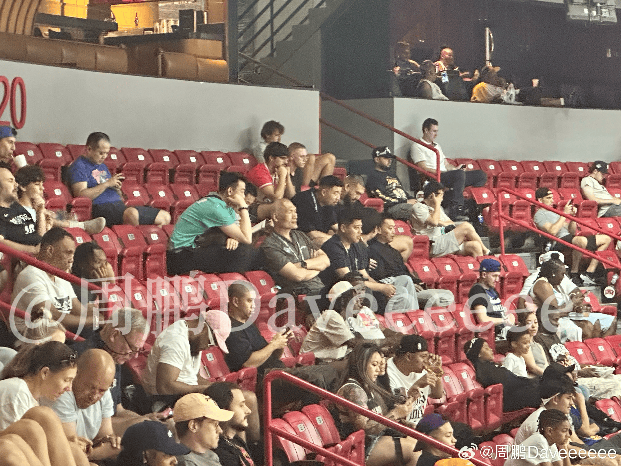 媒体人周鹏：王博&潘江&邱彪等教练来到NBA夏联现场考察球员