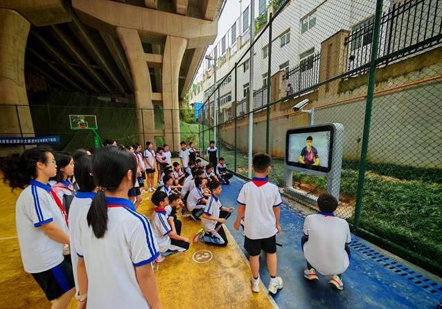 跑步姿势秒测，AI教你跳远，学生爱上体育课？