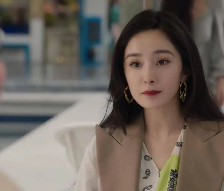 陈乔恩，46岁已婚女演员的职业自由宣言