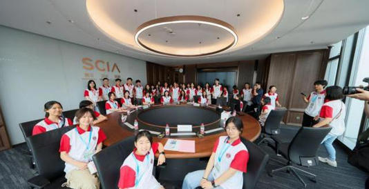 135名学生齐聚深圳，法治交流火花四溅，大湾区未来靠他们？