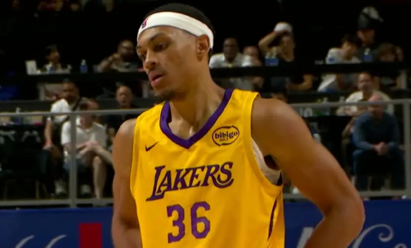 防得状元摔倒在地！前广东外援升上首发，有望重回NBA_1