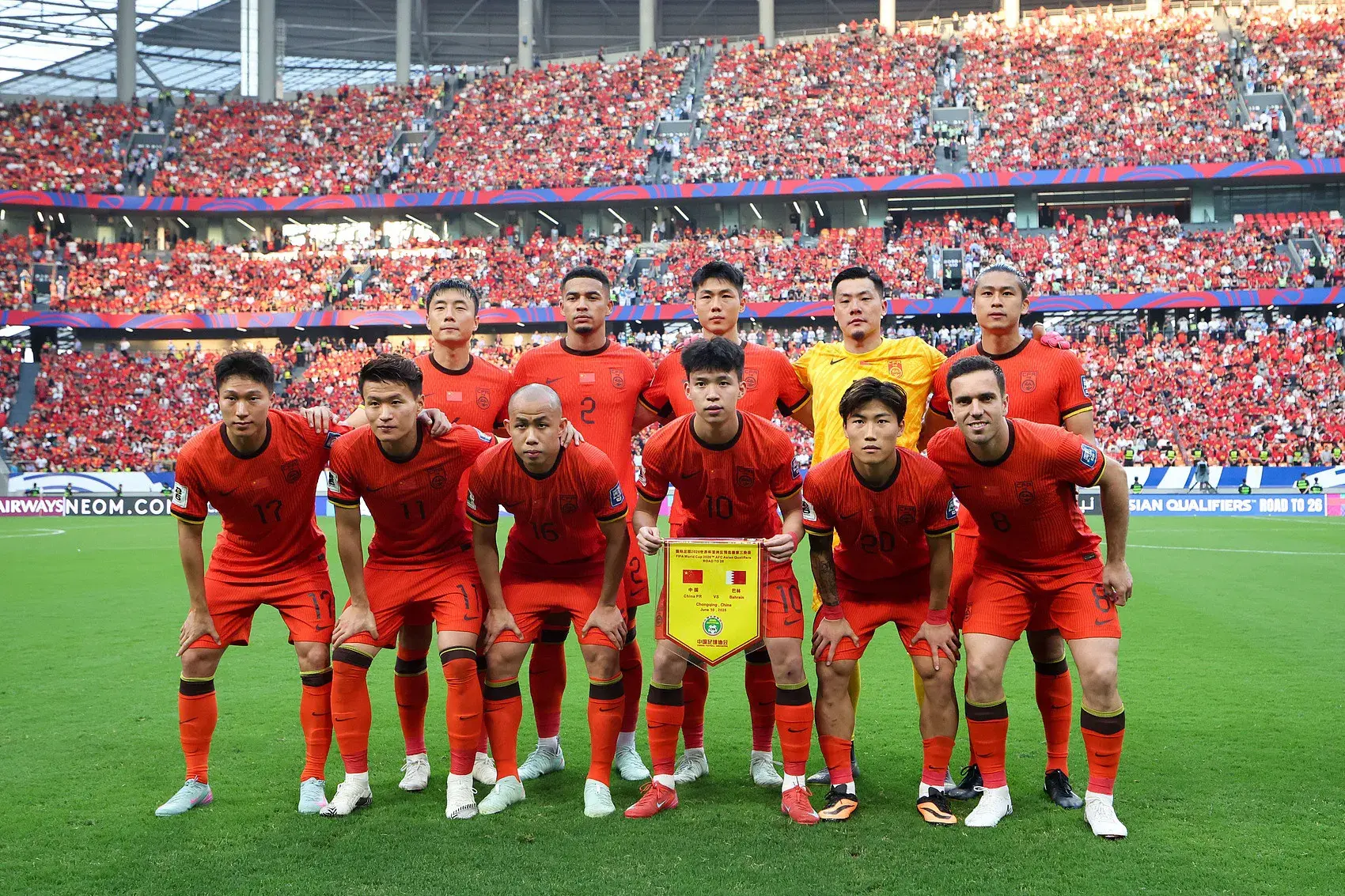 足协领导要求国足 要像U16国少那样去战斗 久尔要变阵451守平日本队