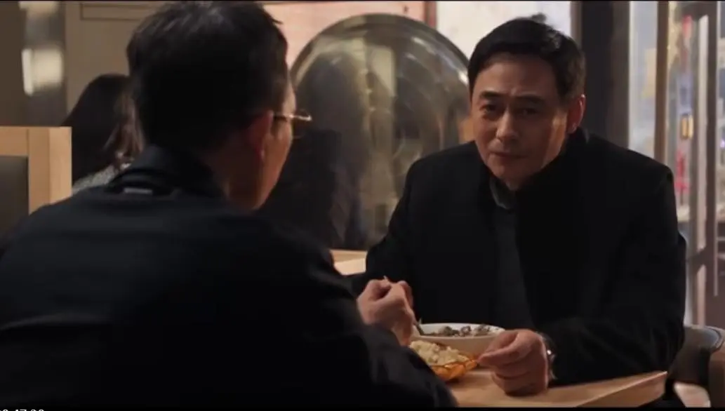 以法之名：同样拿了护照，为何孙飞跑不掉而王华山能成功出逃？