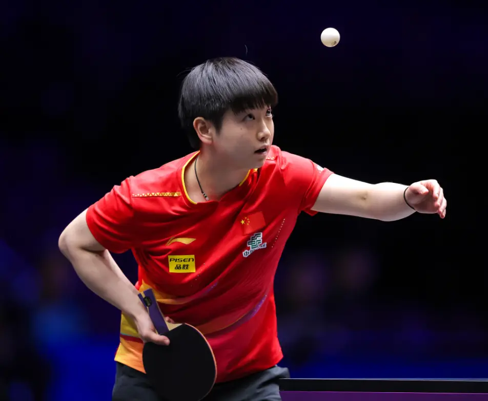 大满贯战报：大满贯女单8强出3，蒯曼3-0晋级，首局2-9逆转太燃